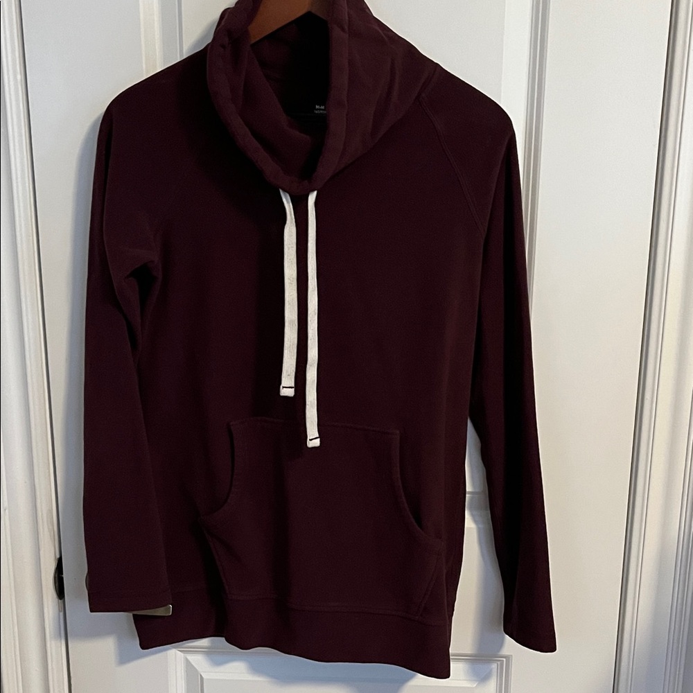 Roots Burgundy Fleece Hoodie with White Drawstrings size M